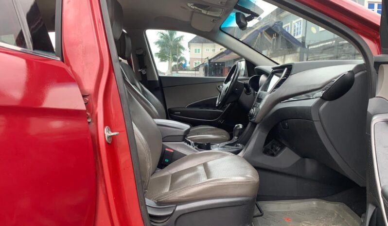 
								2014 Hyundai Santa Fe full									