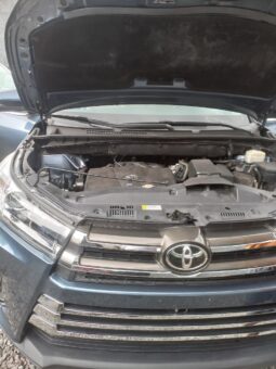
										2020 Toyota Highlander full									
