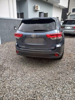 
										2020 Toyota Highlander full									