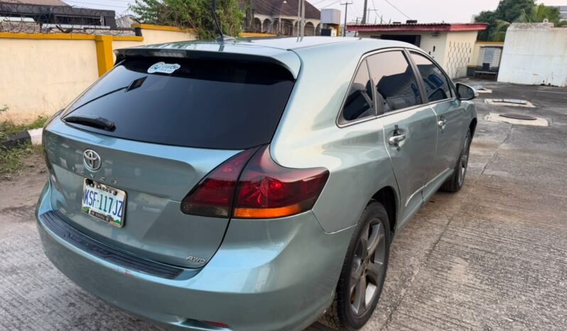 
								2010 Toyota Venza full									