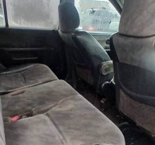 
								2004 Honda CR-V full									