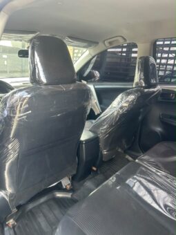 
										2015 Toyota RAV4 full									