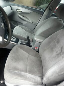 
										2010 Toyota Corolla full									