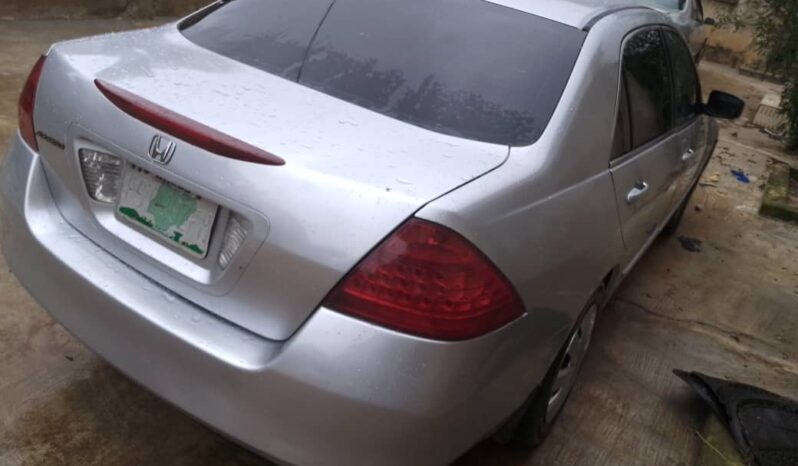 
								2007 Honda Accord full									