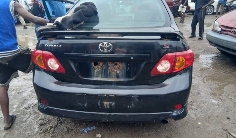 
								2009 Toyota Corolla full									