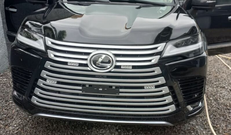 
								2024 Lexus LX600 full									