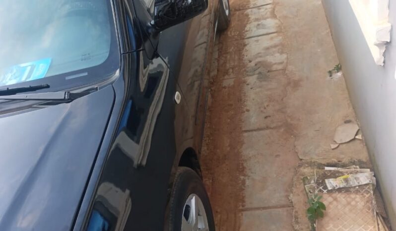 
								2004 Toyota Corolla full									