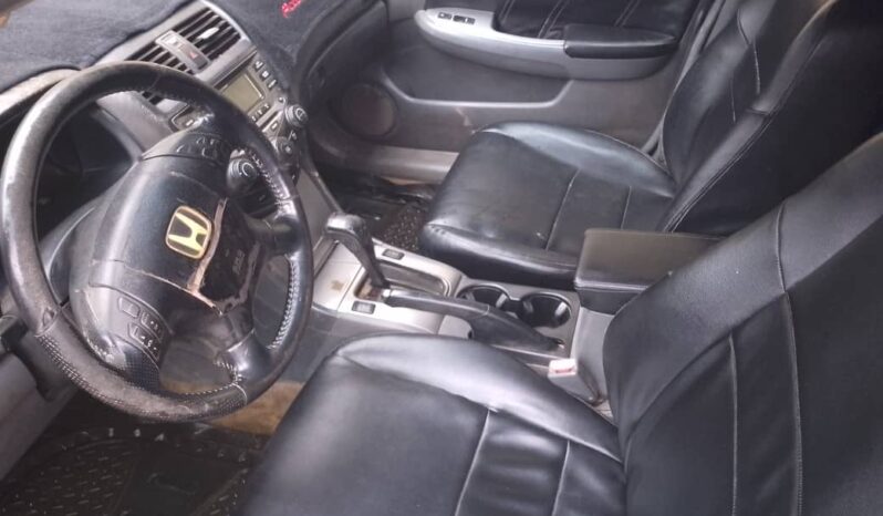 
								2007 Honda Accord full									