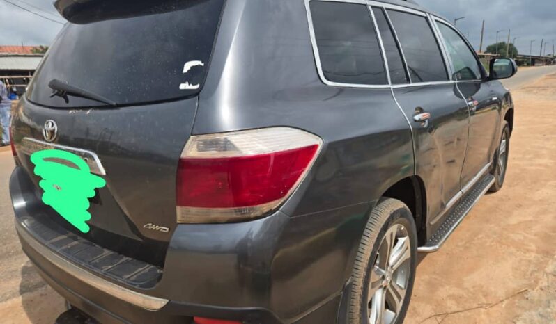 
								2011 Toyota Highlander full									
