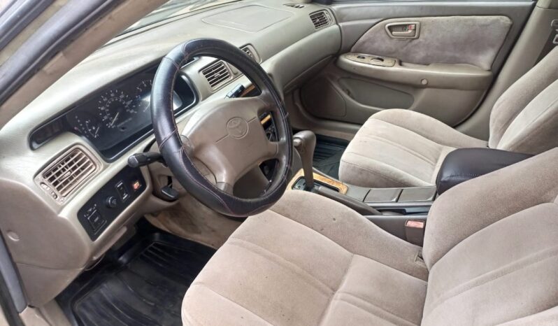 
								2002 Toyota Camry full									