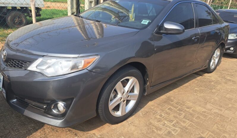 
								2013 Toyota Camry full									
