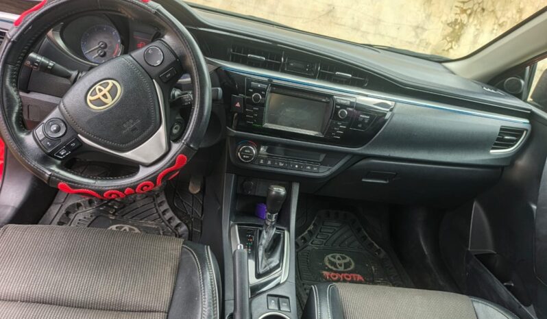 
								2015 Toyota Corolla full									