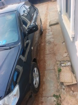 
										2004 Toyota Corolla full									