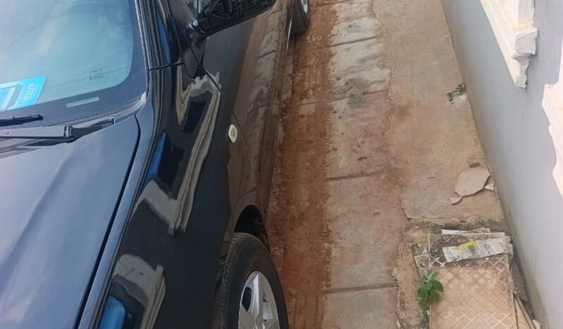 
								2004 Toyota Corolla full									