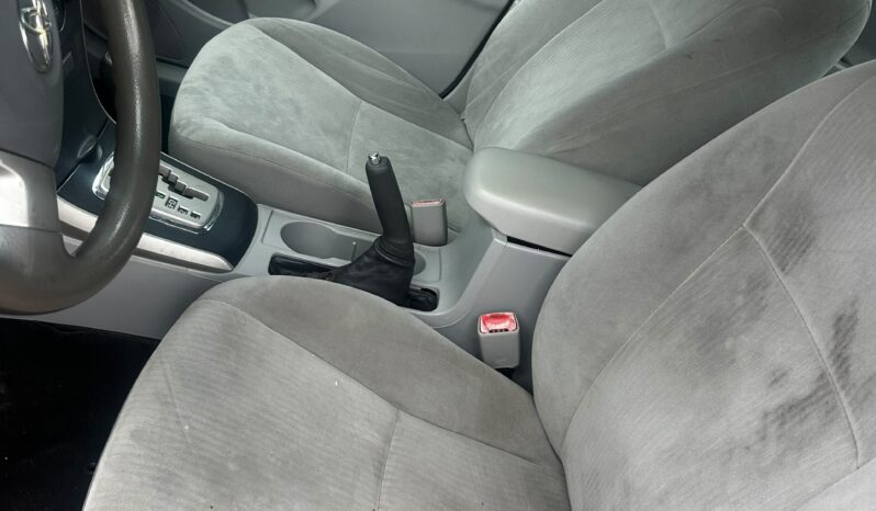 
								2010 Toyota Corolla full									
