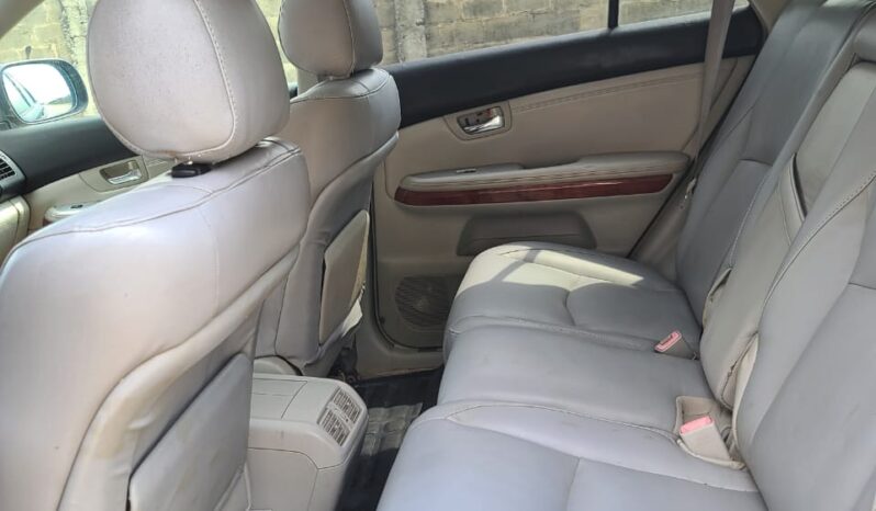 
								2006 Lexus RX330 full									
