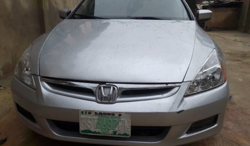 
								2007 Honda Accord full									