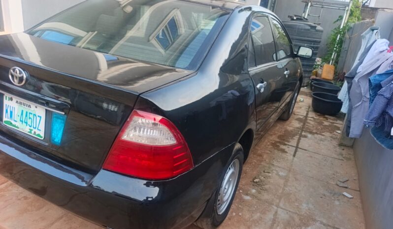 
								2004 Toyota Corolla full									