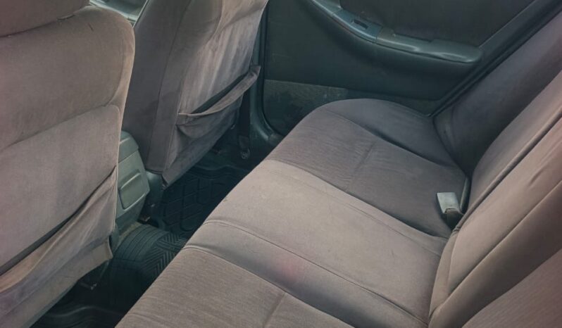 
								2004 Toyota Corolla full									