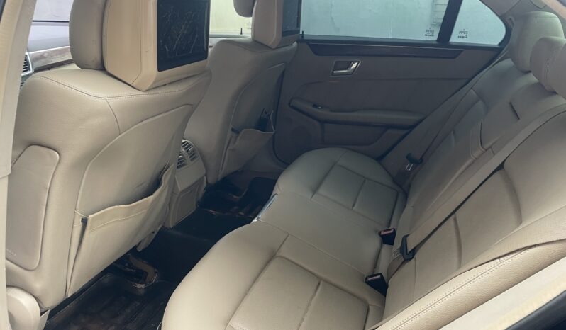 
								2010 Mercedes-Benz E 350 full									