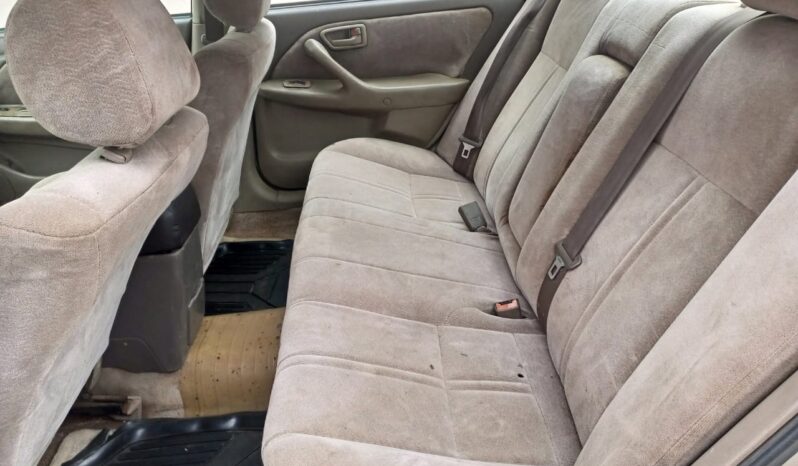 
								2002 Toyota Camry full									