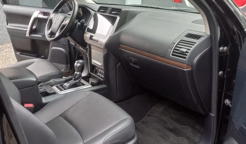 
								2023 Toyota Prado full									
