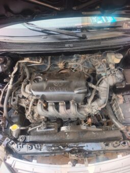 
										2004 Toyota Corolla full									