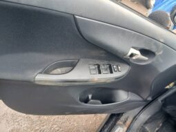 
										2009 Toyota Corolla full									