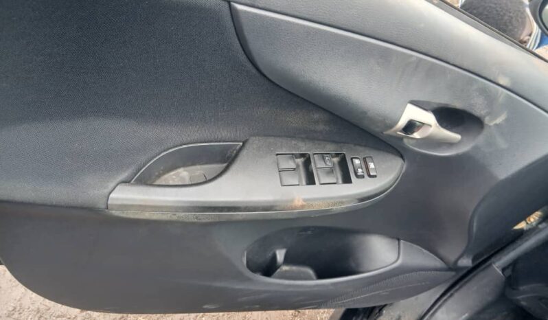 
								2009 Toyota Corolla full									
