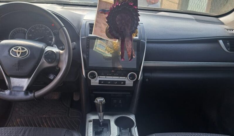 
								2013 Toyota Camry full									
