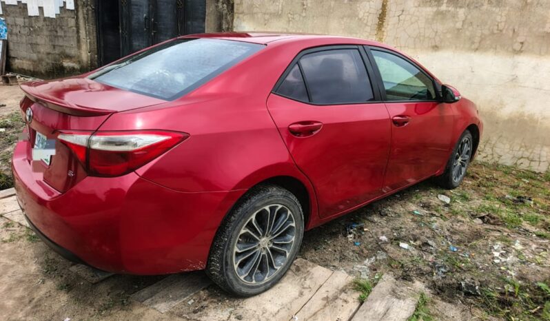 
								2015 Toyota Corolla full									