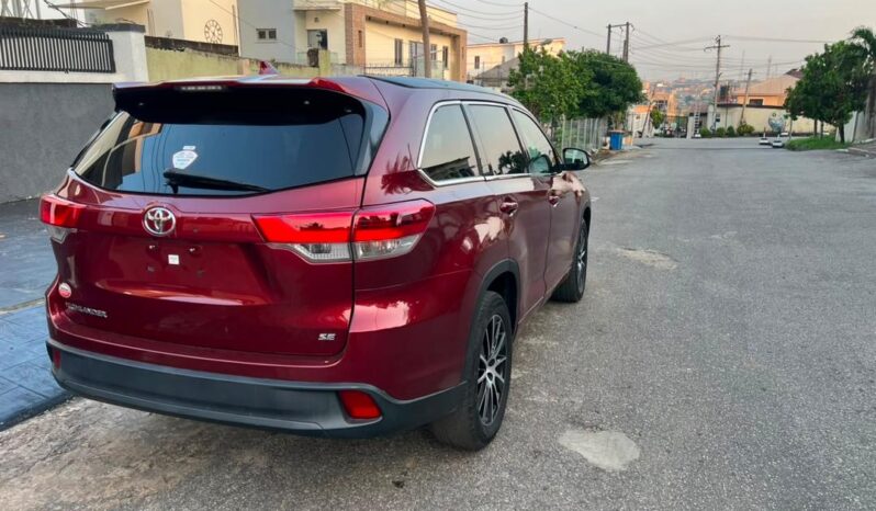 
								2018 Toyota Highlander full									