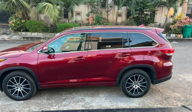 
								2018 Toyota Highlander full									