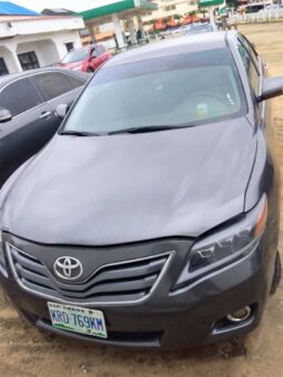 
										2010 Toyota Camry full									