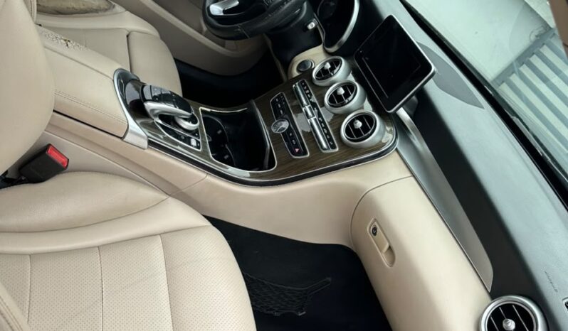 
								2015 Mercedes-Benz C300 full									