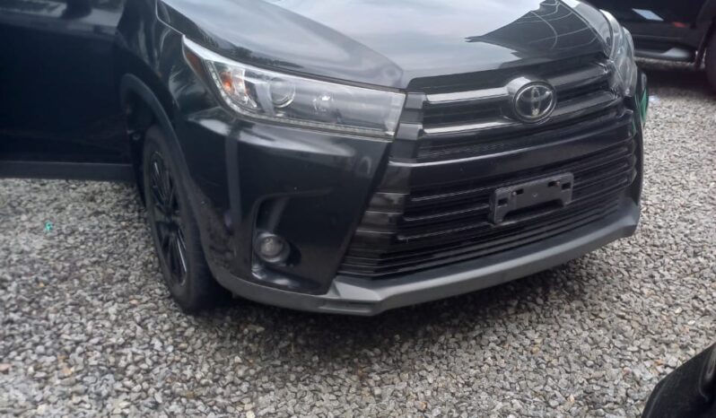 
								2019 Toyota Highlander full									