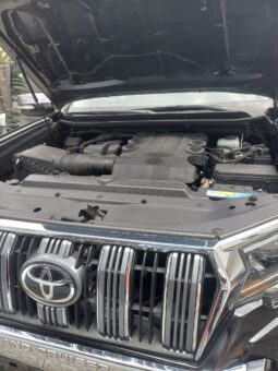 
										2020 Toyota Land Cruiser full									