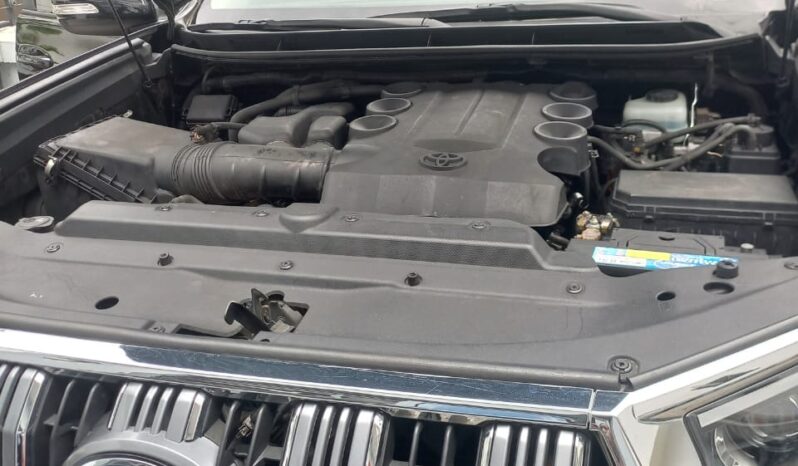 
								2020 Toyota Land Cruiser full									