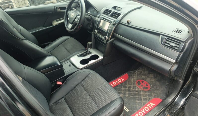 
								2013 Toyota Camry full									