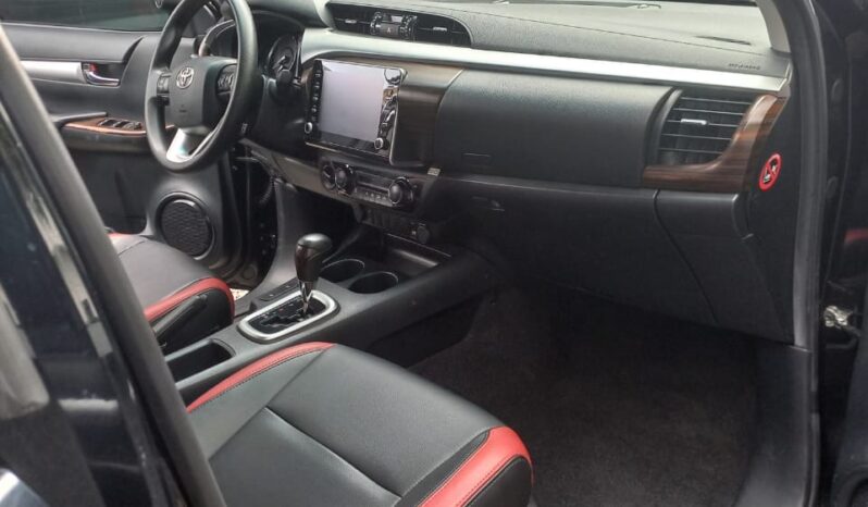 
								2022 Toyota Hilux full									