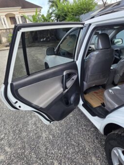 
										2010 Toyota RAV4 full									