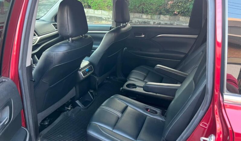 
								2018 Toyota Highlander full									
