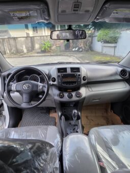 
										2010 Toyota RAV4 full									