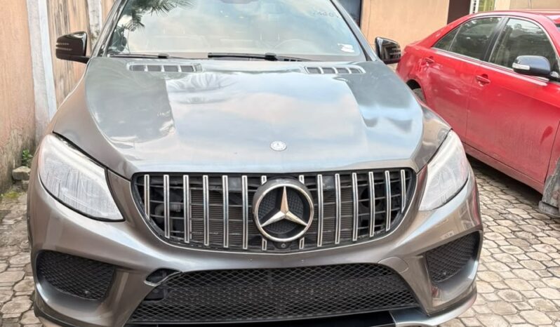 
								2017 Mercedes-Benz GLE 43 full									