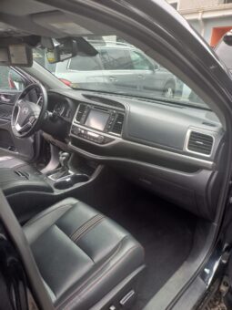 
										2019 Toyota Highlander full									