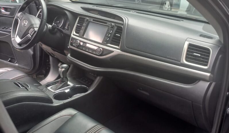 
								2019 Toyota Highlander full									