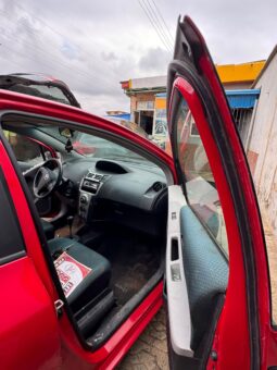 
										2007 Toyota Yaris full									