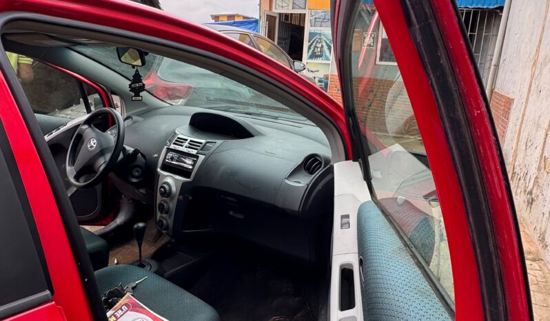 
								2007 Toyota Yaris full									