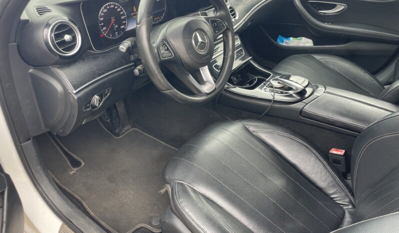 
								2017 Mercedes-Benz E 300 full									