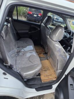 
										2010 Toyota RAV4 full									
